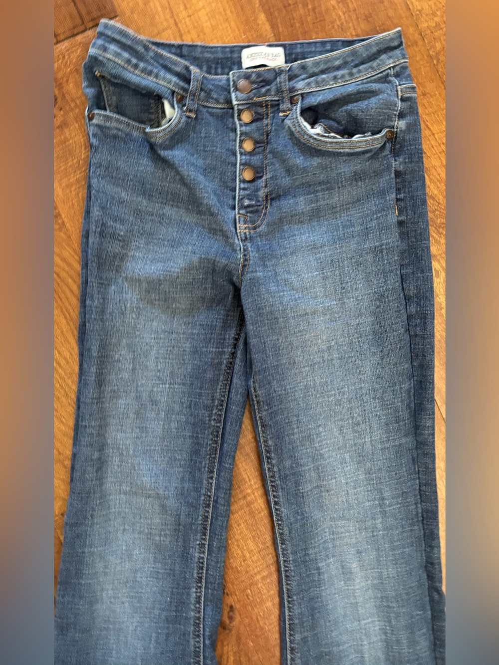 American rag off the rack boot cut women’s jeans Size 26/5 - Picture 3 of 9